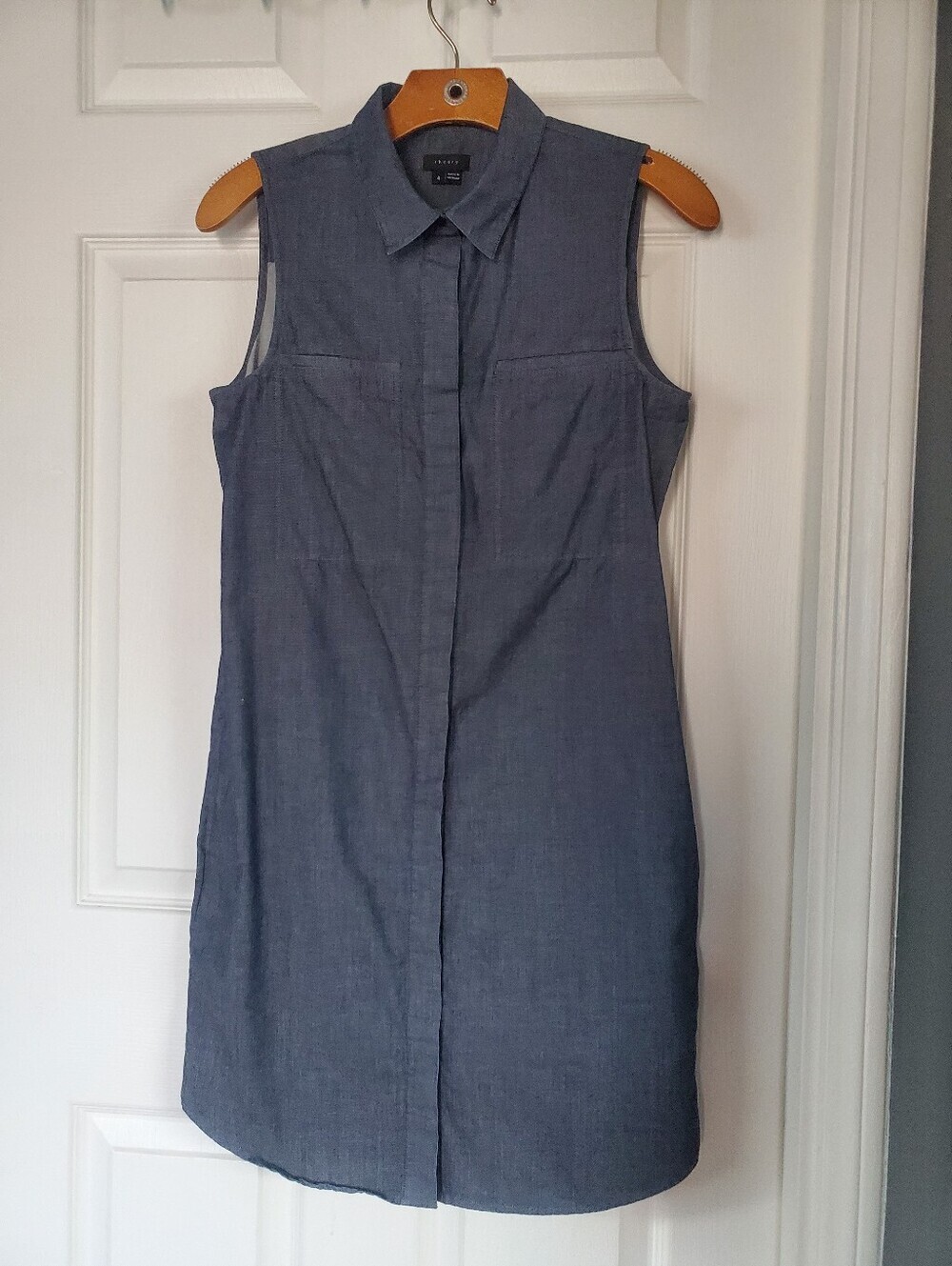 Sleeveless Chambray Midi Dress Minimalist Summer Blue Button-up With Pockets 4